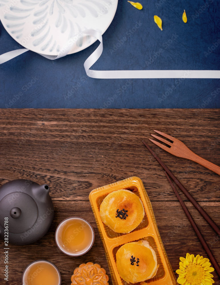 Creative Moon cake Mooncake design inspiration, enjoy the moon in Mid-Autumn festival with pastry an