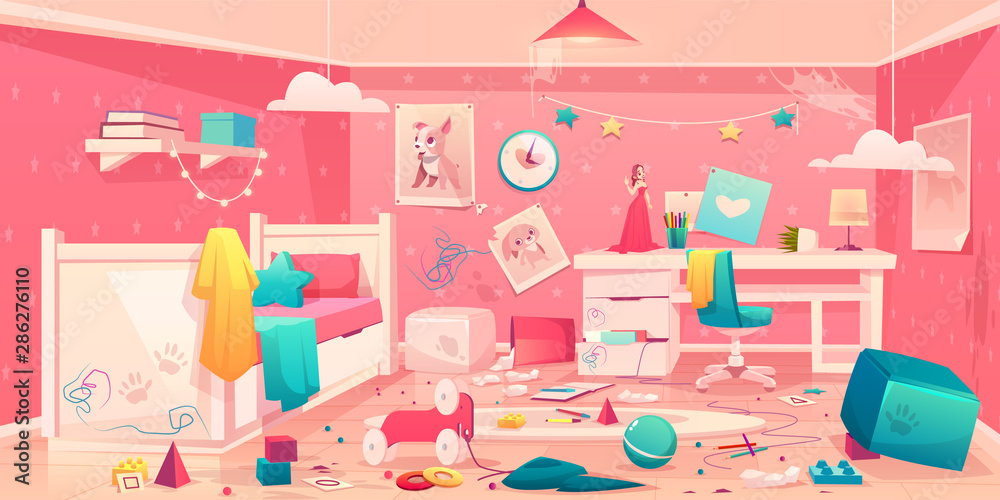 凌乱的小女孩卧室，天花板上有蜘蛛网，散落着玩具、衣服、铅笔和碎布