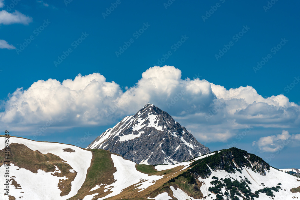 奥地利阿尔卑斯山盖松峰