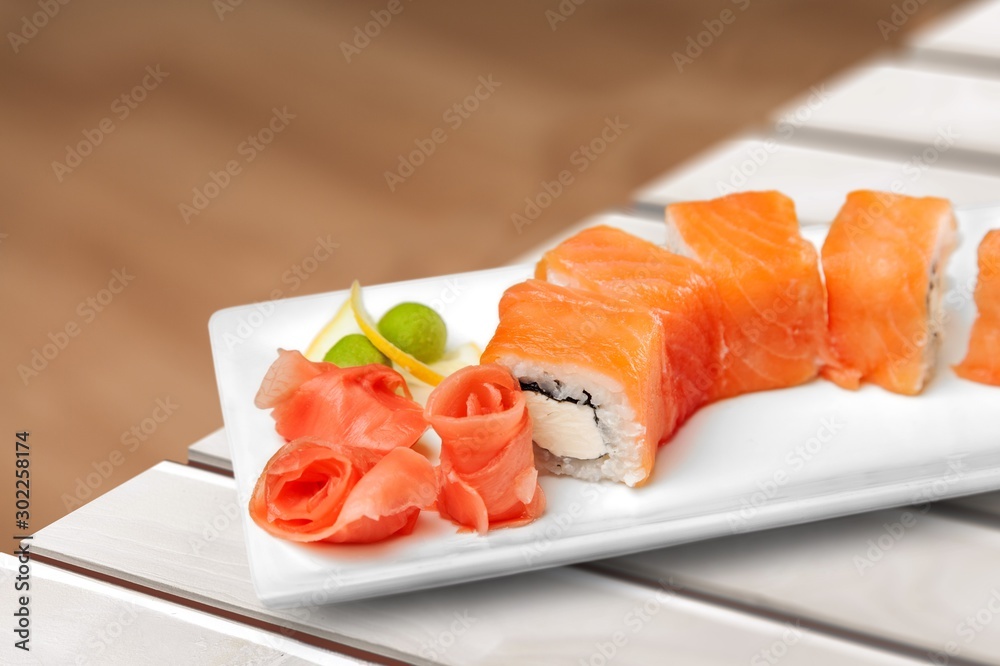 寿司。