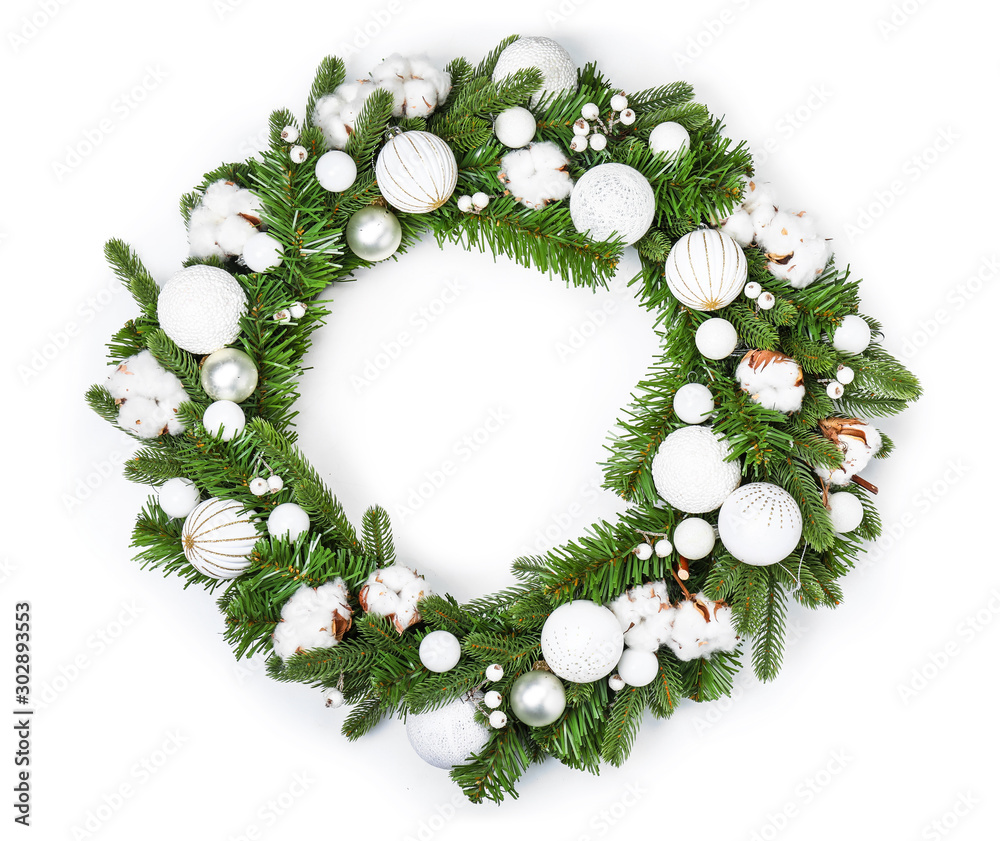 美丽的白色背景圣诞花环