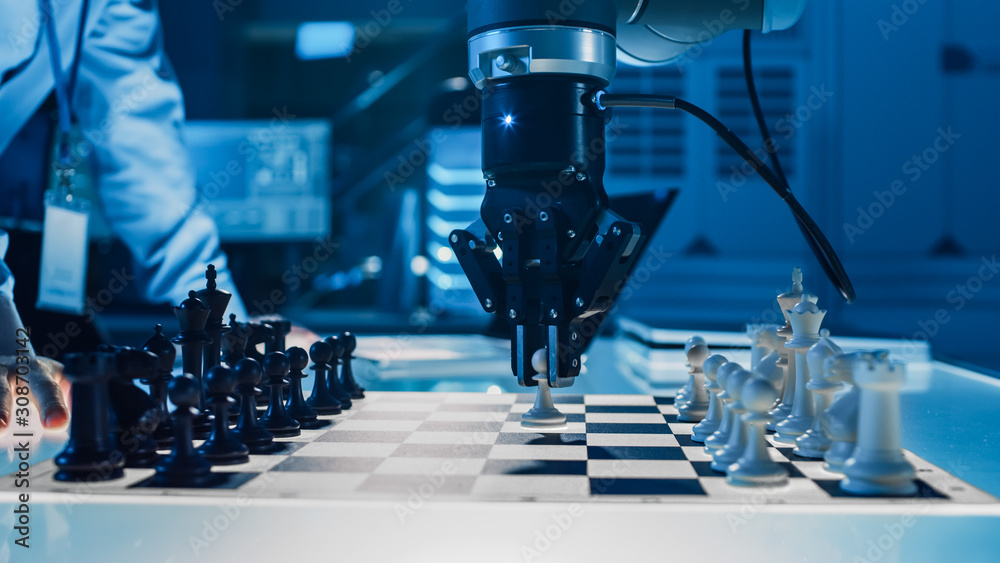 国际象棋游戏中人工智能操作未来机器人手臂的特写镜头