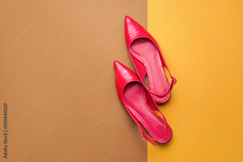 彩色背景时尚女鞋