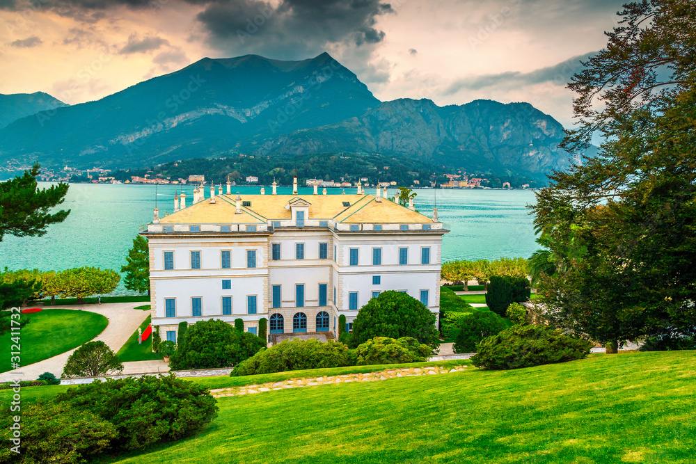 欧洲意大利Bellagio的Melzi别墅的梦幻观赏花园