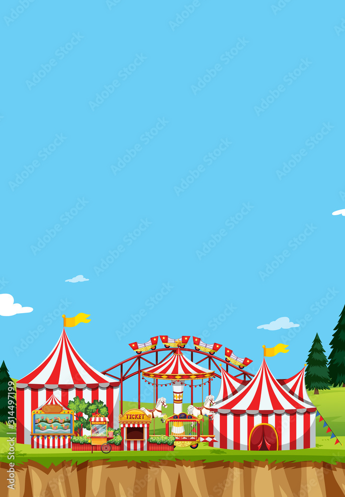 有帐篷和许多游乐设施的马戏团场景