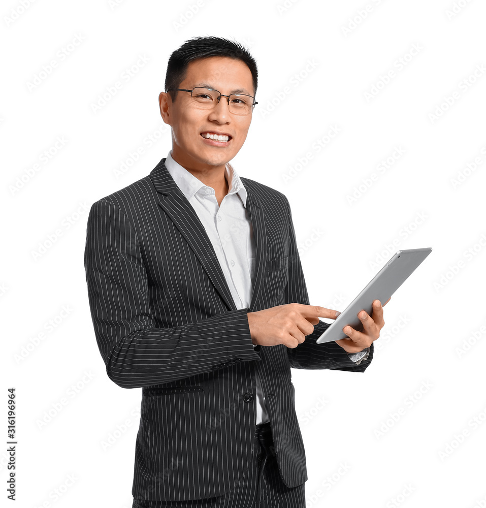 白底平板电脑亚洲商人画像