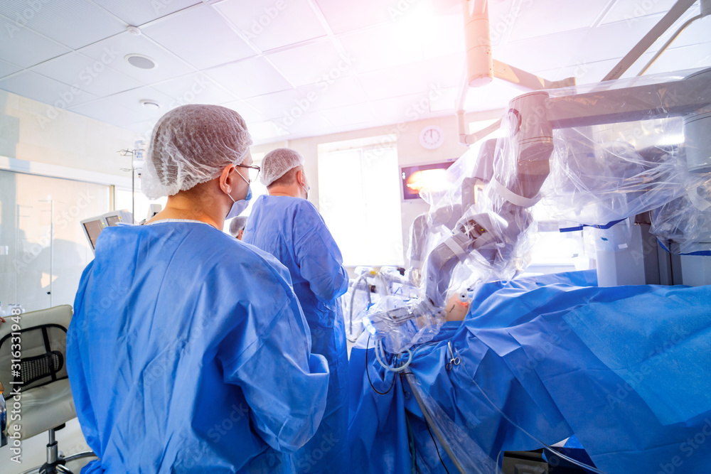 达芬奇外科。机器人外科。涉及机器人的医疗手术。