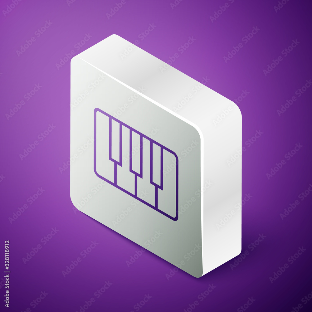 等距线音乐合成器图标隔离在紫色背景上。电子钢琴。银色正方形