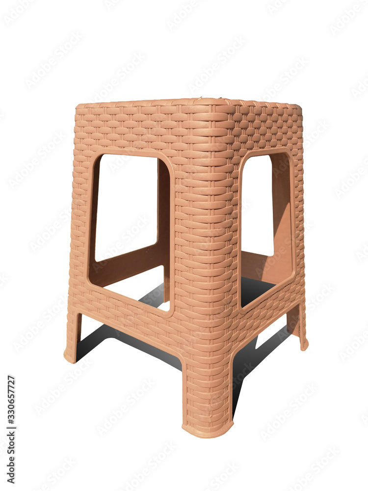 棕色编织椅，白色背景