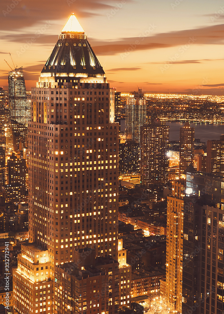 曼哈顿中城——纽约夜晚的天际线