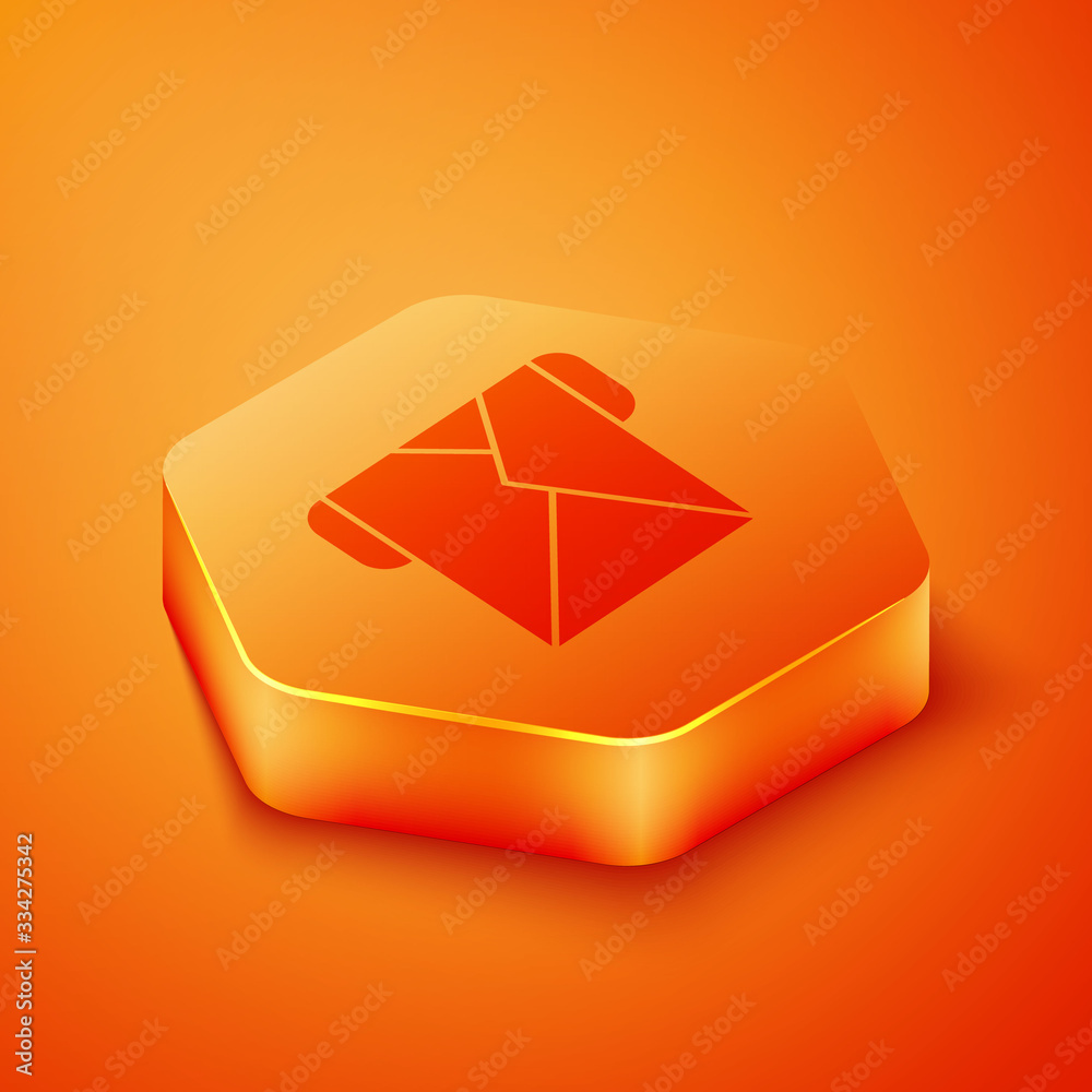 橙色背景上隔离的等距信封图标。电子邮件字母符号。橙色六边形b