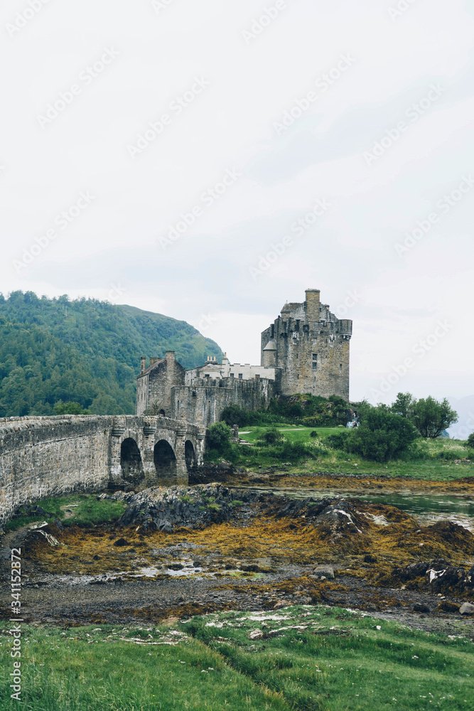 苏格兰艾林多南城堡