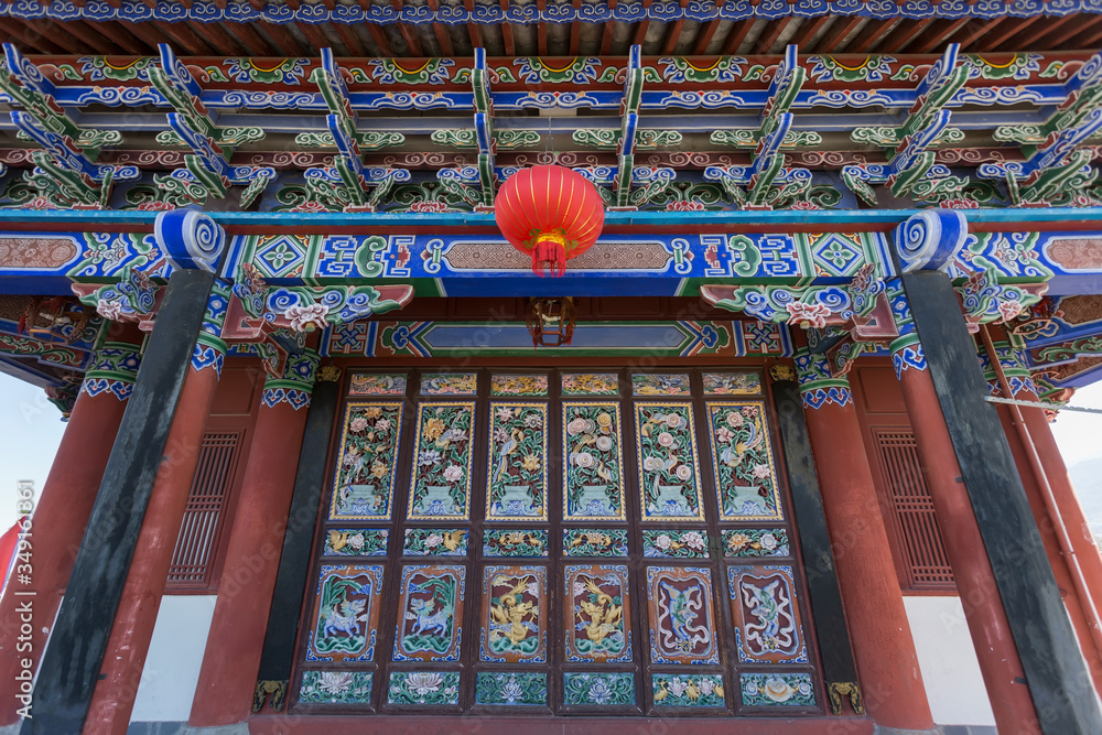 中式建筑檐与雕梁画栋