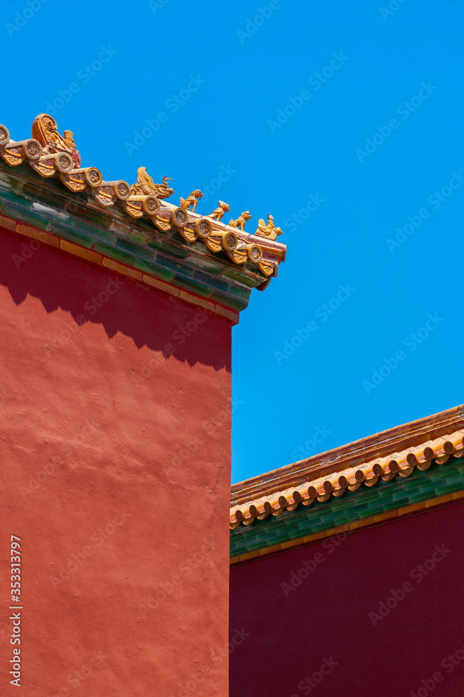 紫禁城里的红墙。中国传统符号。最小背景。