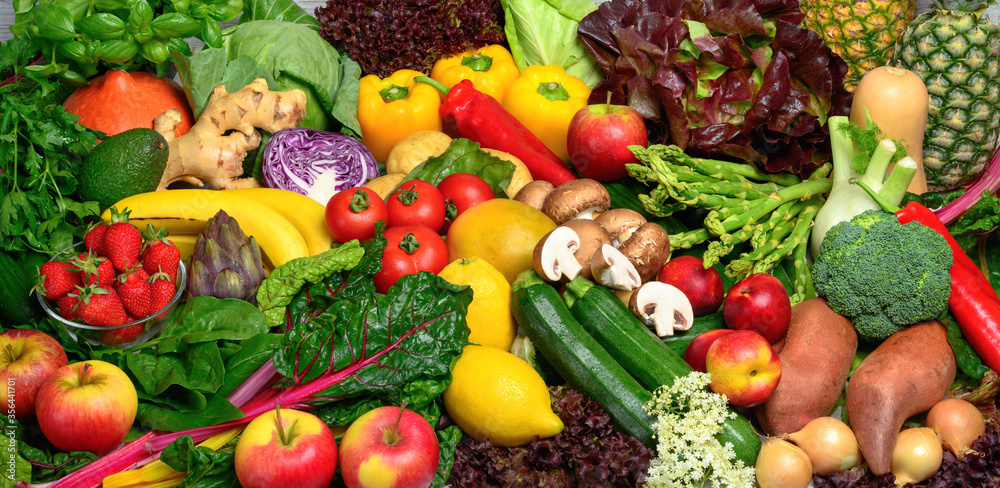 将一堆水果和蔬菜排列成许多令人食欲大开的颜色，让你拥有一个健康的植物-b
