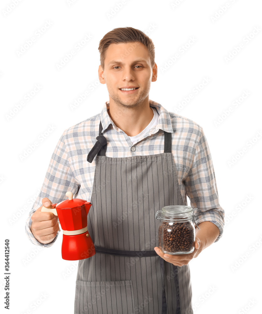 白人背景下的年轻男性咖啡师