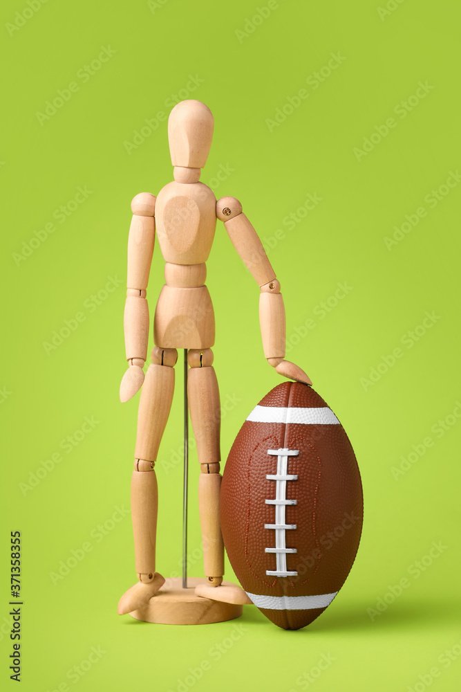 背景为人体模型的橄榄球
