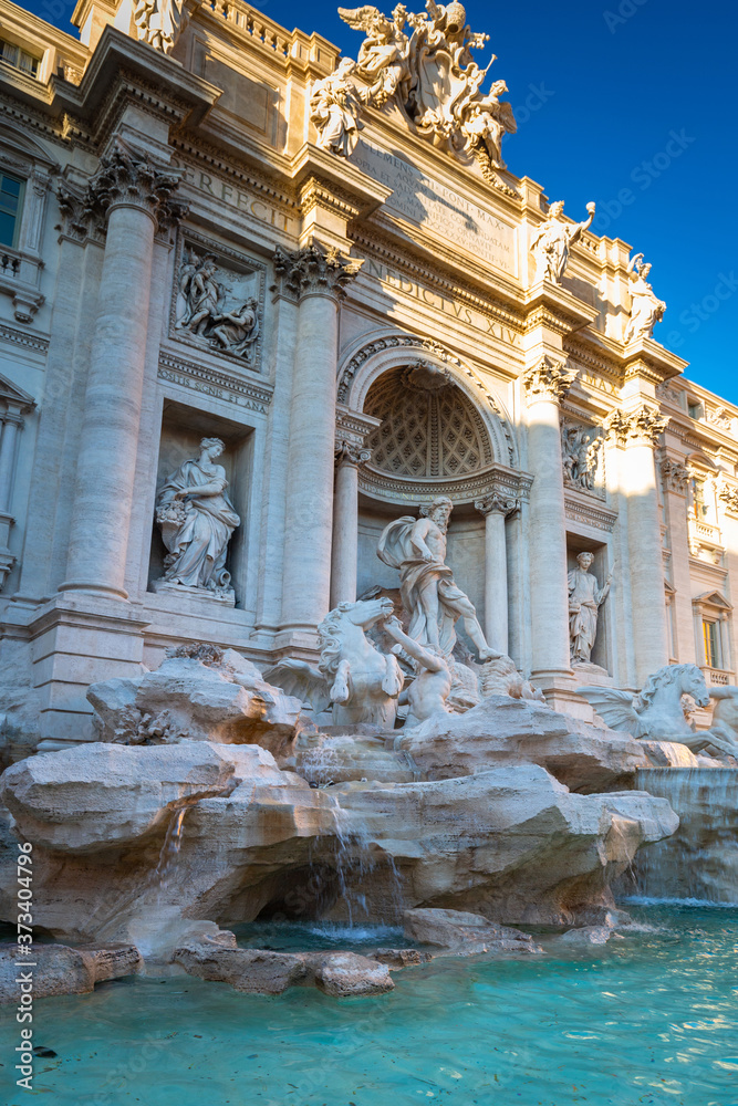 意大利罗马特雷维喷泉的美丽建筑