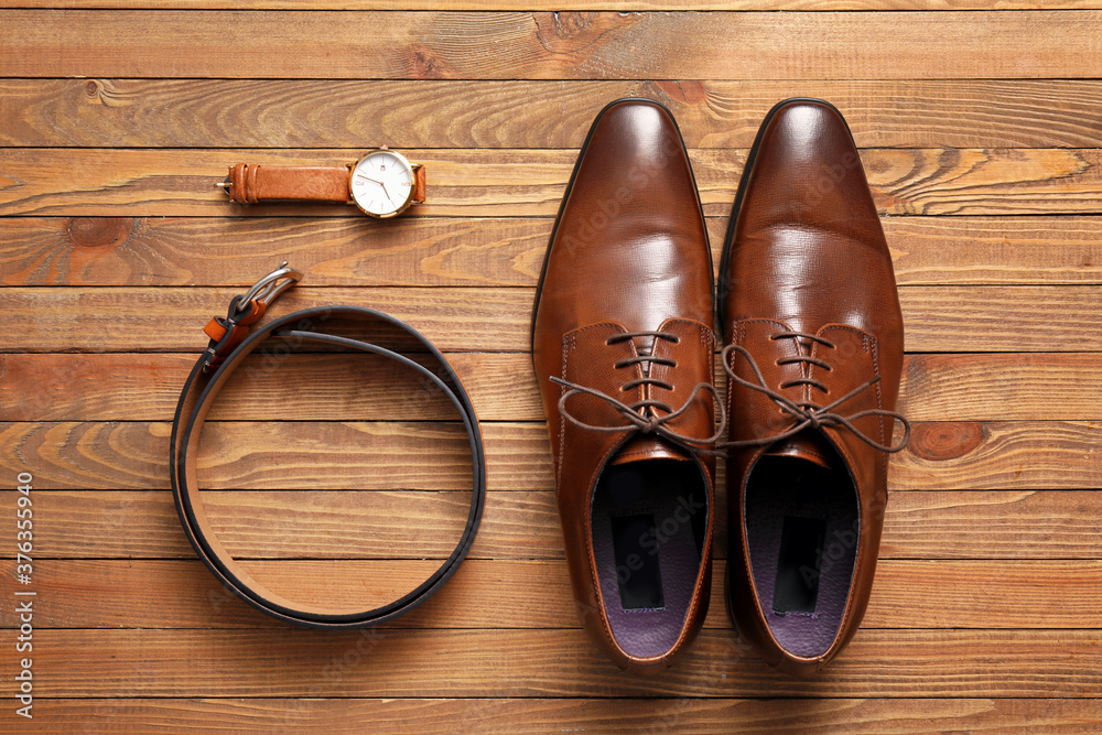 木底皮鞋、手表、皮带