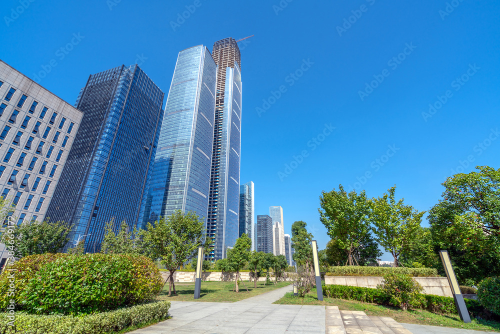 城市广场和现代摩天大楼，中国贵阳。