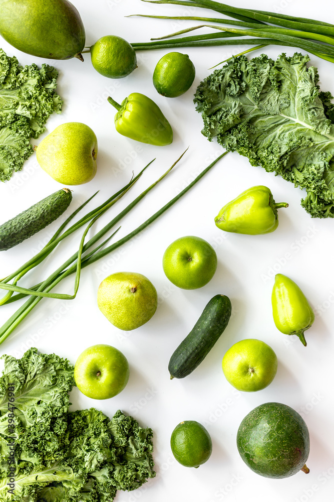 蛋白质素食者膳食中的各种绿色水果和蔬菜