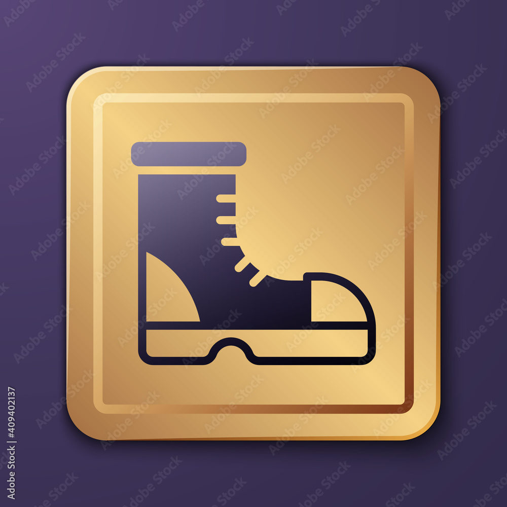 紫色猎人靴图标隔离在紫色背景上。金色方形按钮。矢量。