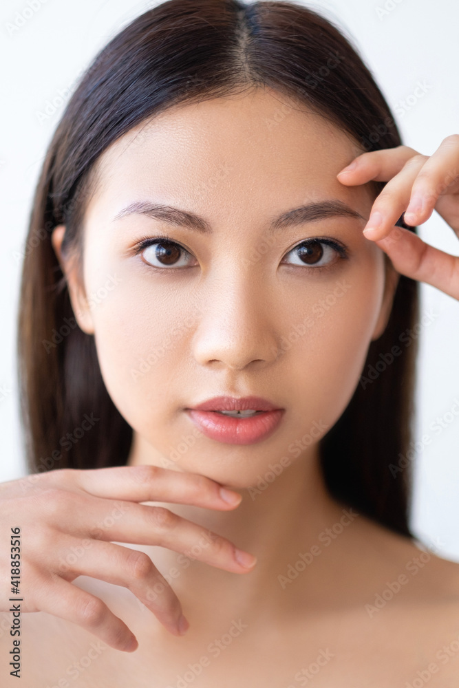 韩国美容。皮肤护理。有机美容。清新健康。亚洲女性纳图肖像