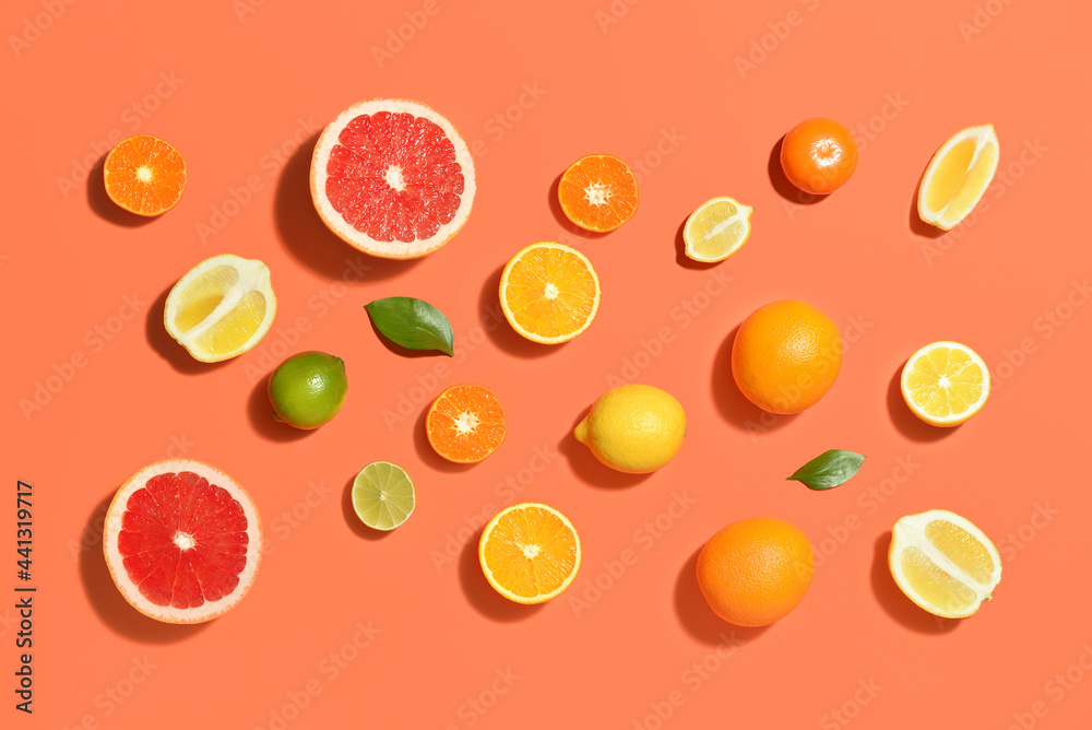 彩色背景下的健康柑橘类水果