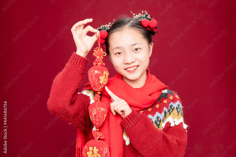 穿春装的中国小女孩