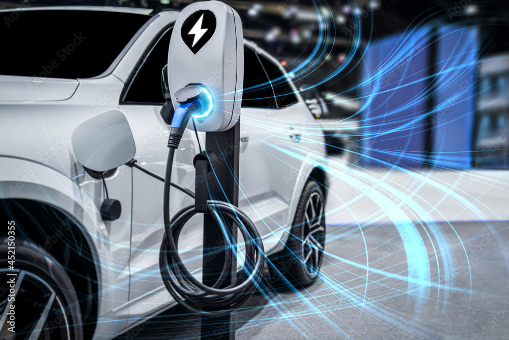 可持续能源和生态电力概念下的电动汽车电动汽车充电站