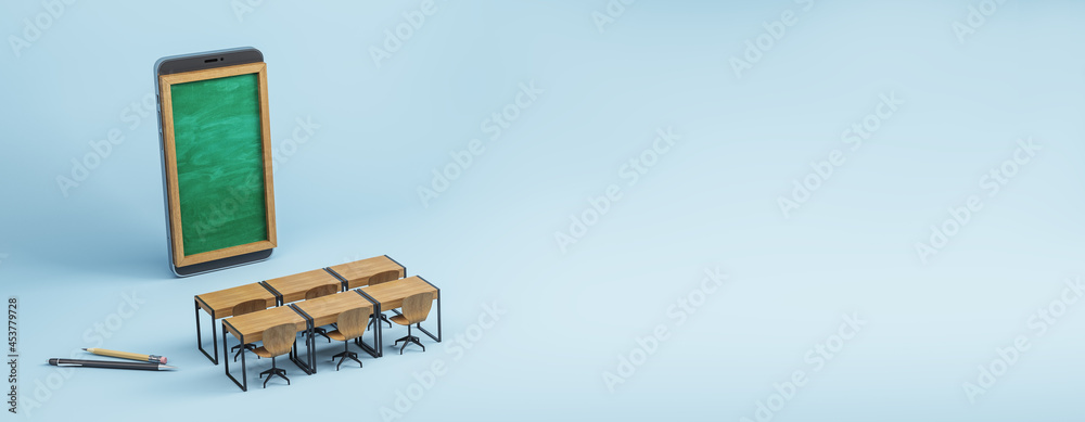 抽象的黑板屏幕手机，蓝色背景的木制桌椅。在线教育，