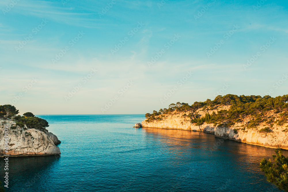 法国蔚蓝海岸的加兰克。法国蔚蓝海岸加兰克的美丽自然。加兰克