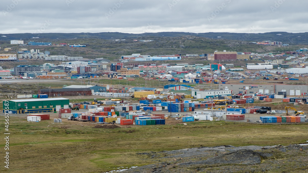 努纳武特Iqaluit——夏季的城市天际线