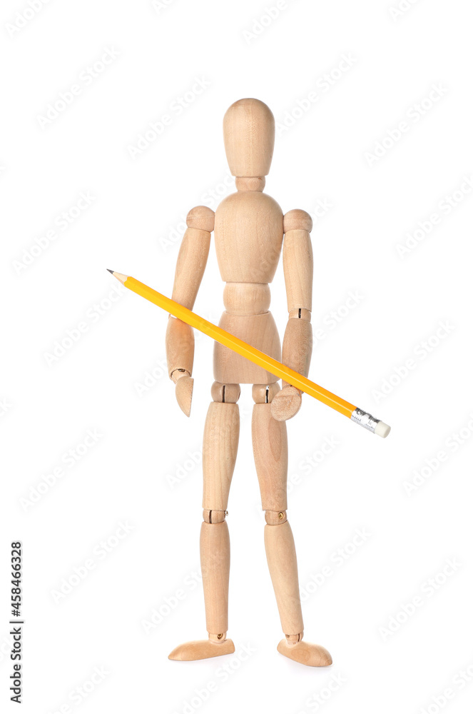 白色背景上拿着铅笔的木制人体模型