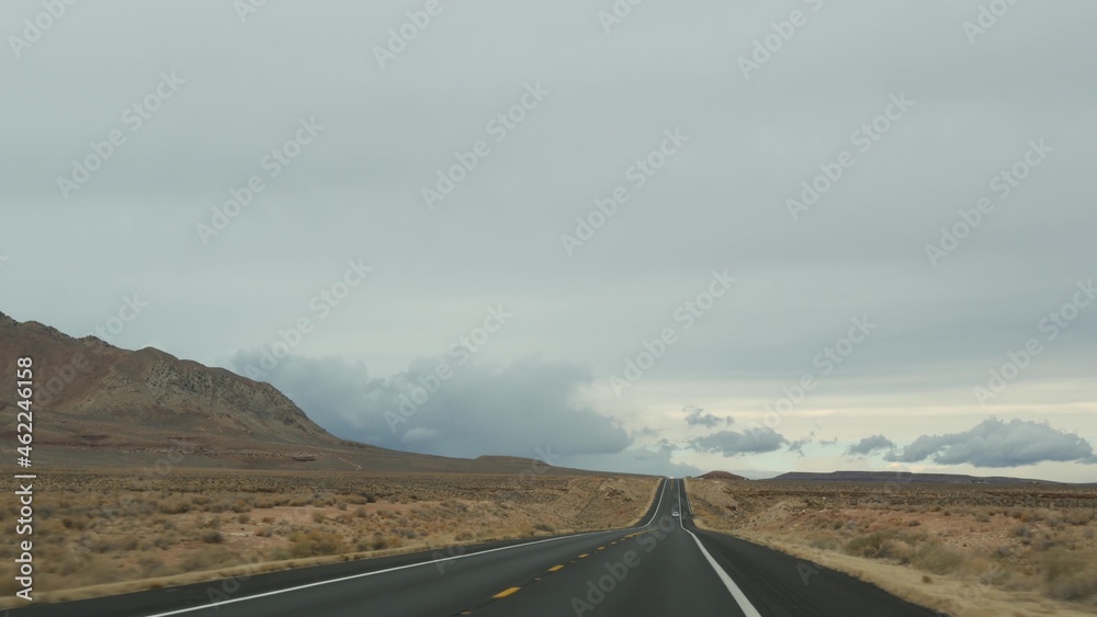 美国亚利桑那州大峡谷公路旅行，从犹他州驾驶汽车。89号公路。搭便车旅行A