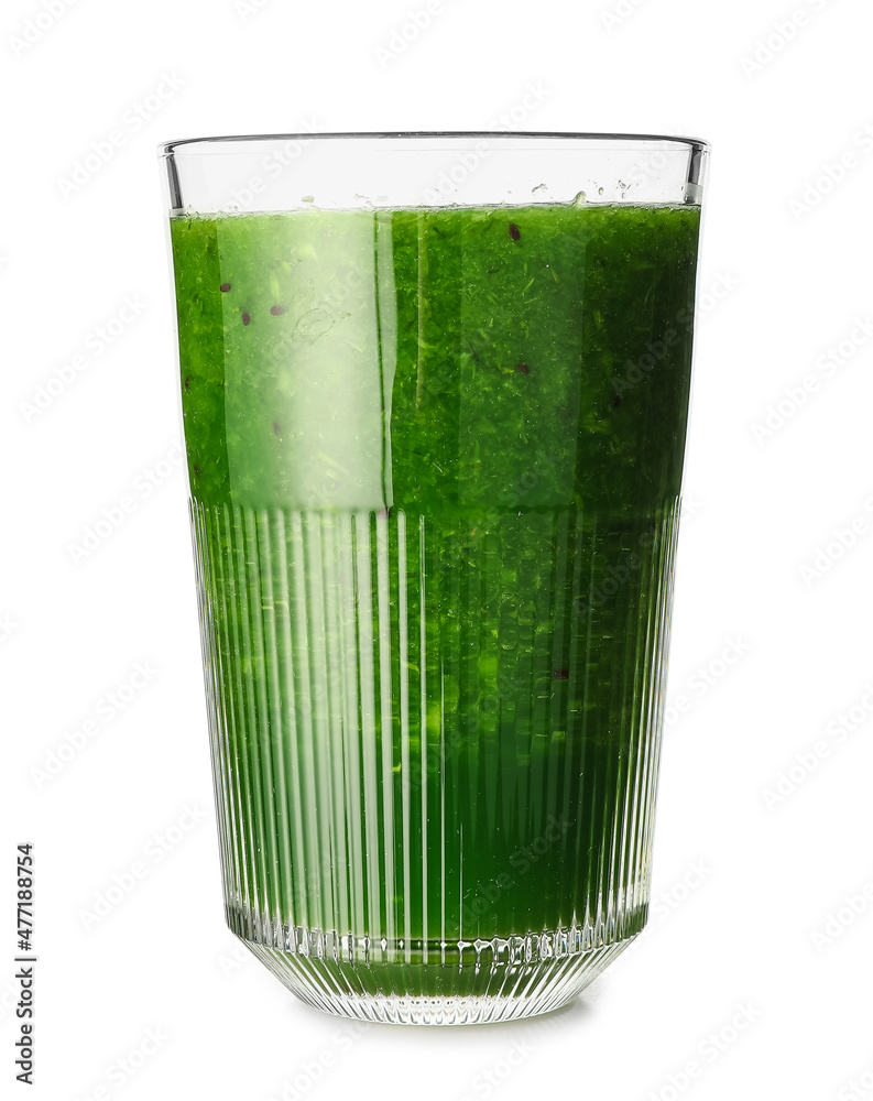 一杯美味的绿色果汁，白底分离