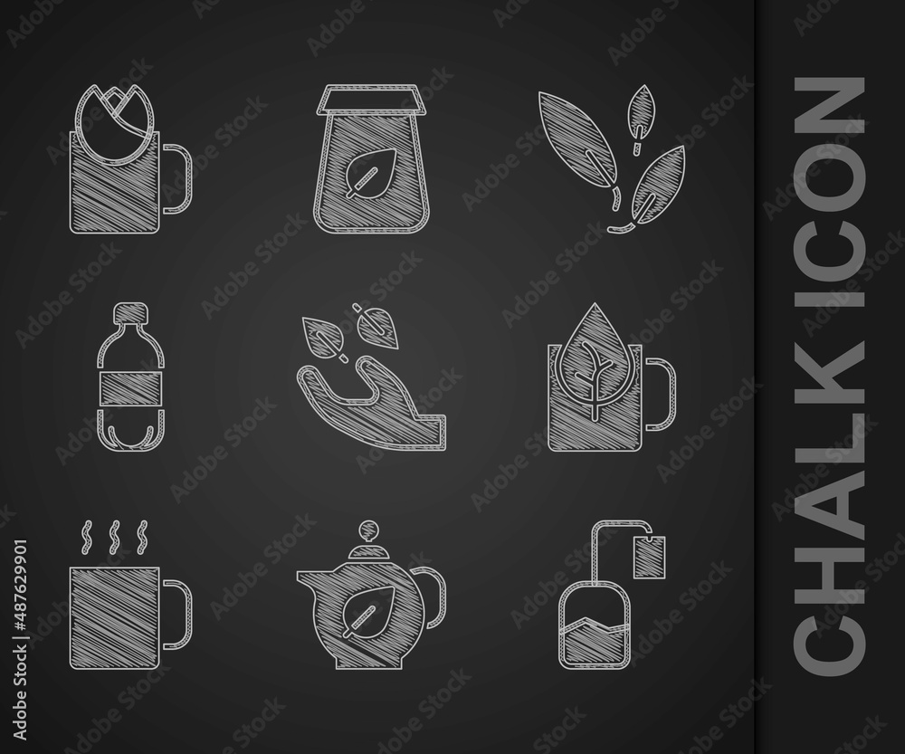 将茶叶放在手中，茶壶，袋子，一杯茶，瓶装水和玫瑰图标。矢量