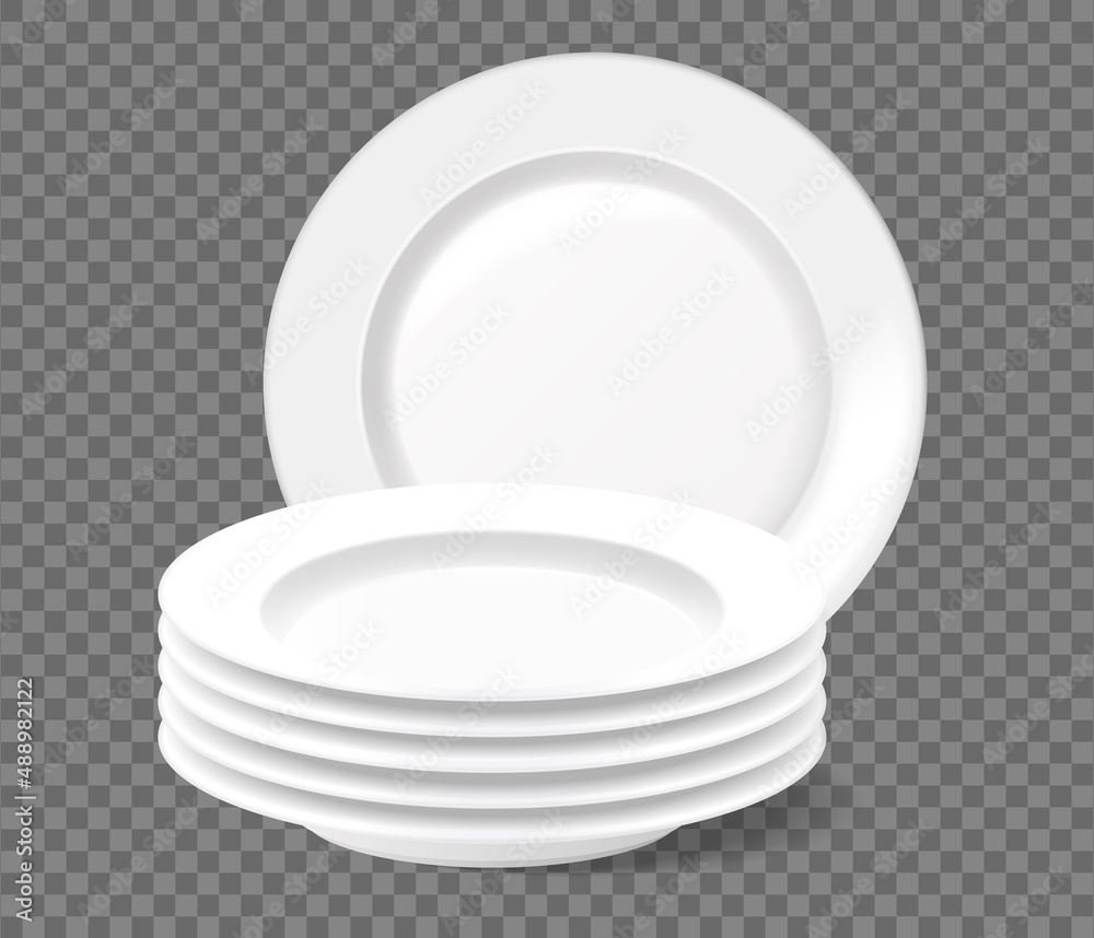 真实的盘子堆，洗过的盘子，干净的盘子堆。堆叠的餐具，空的白色盘子，ce