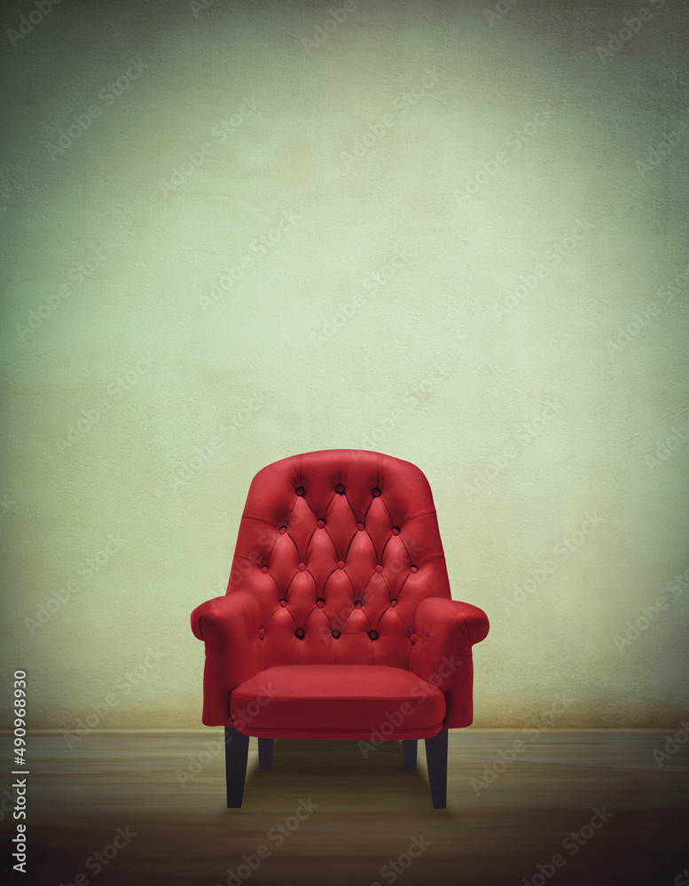 孤独的座位。在另一个空房间里的红色椅子上拍摄。