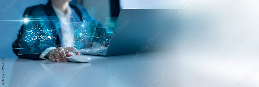 使用笔记本电脑的商人在线银行和金融、网络中的商业和安全、互联网