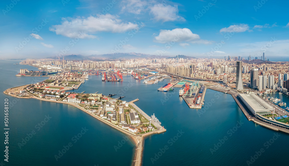 航拍中国青岛城市海岸线全景