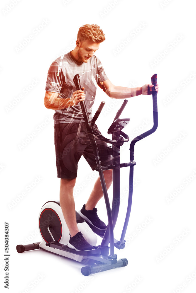运动型年轻人在机器上训练和白底现代健身房的双重曝光