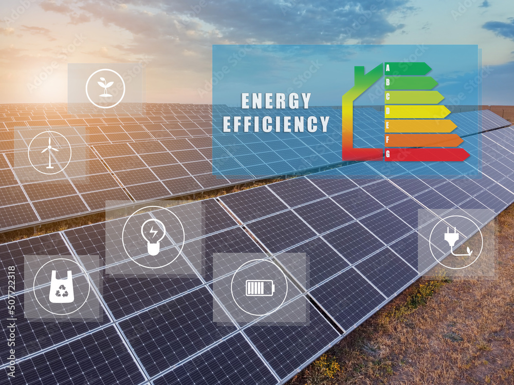 户外不同图标的现代太阳能发电厂和能效评级