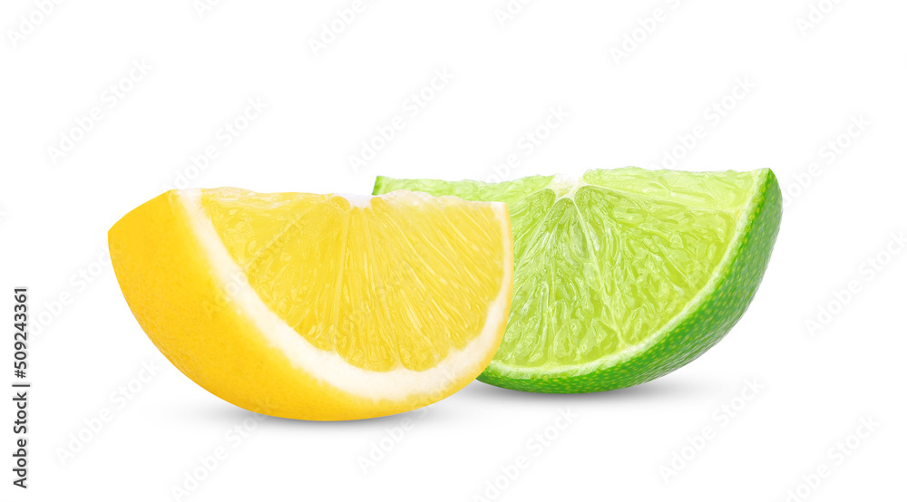 新鲜柠檬和酸橙切片，在白色背景上分离。