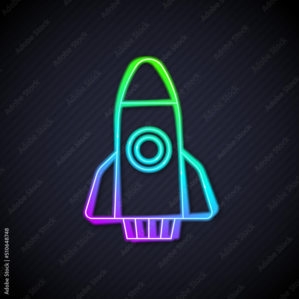 发光的霓虹灯线火箭飞船图标被隔离在黑色背景上。太空旅行。矢量