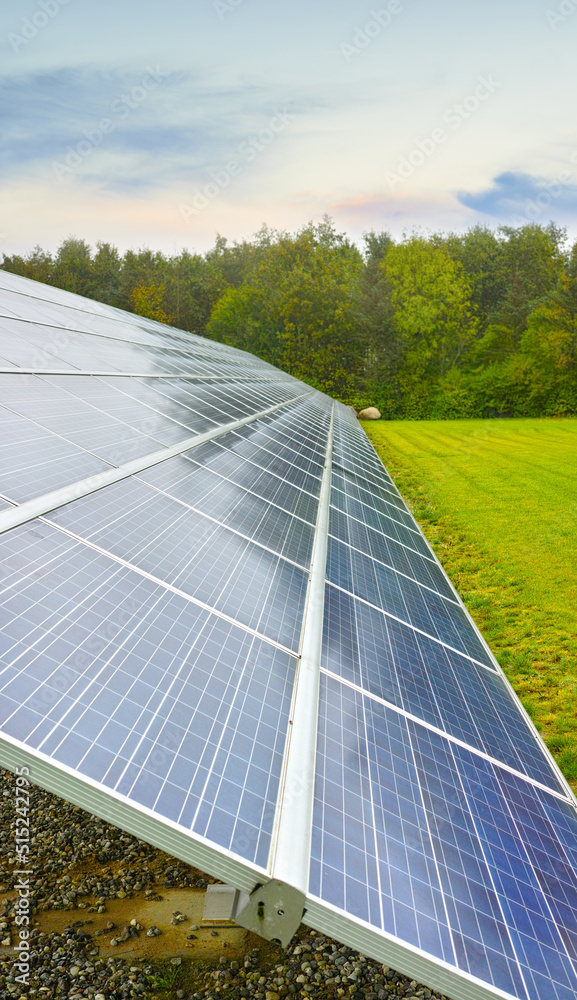 丹麦的太阳能可再生能源。光伏太阳能电池板是一种天然能源。