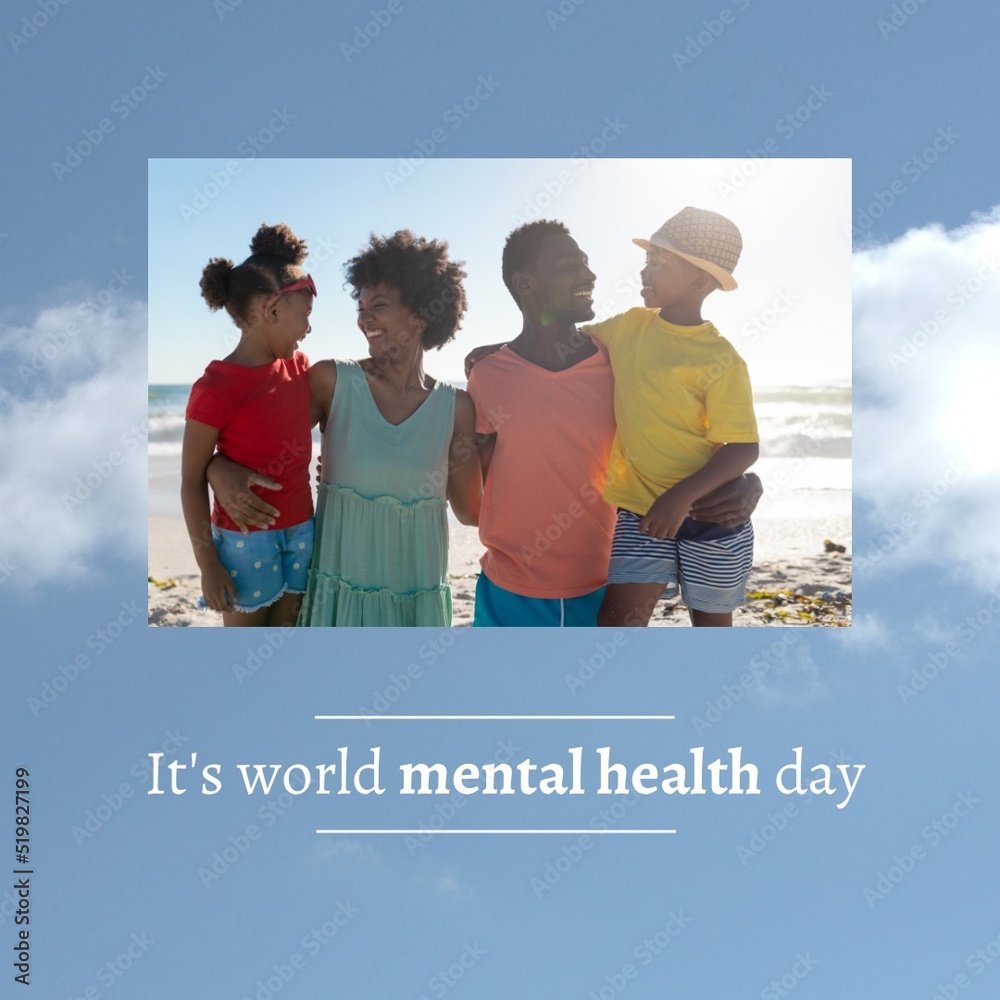海滩上快乐的非裔美国人父母和孩子的数字图像，世界心理健康日文本