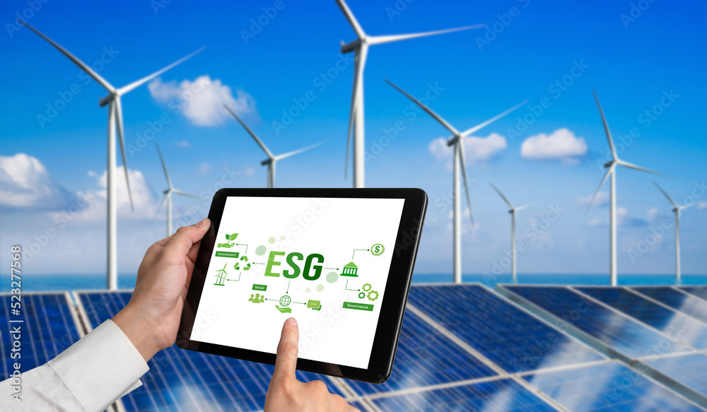 为环保和ESG商业理念进行绿色商业转型。商人使用标签