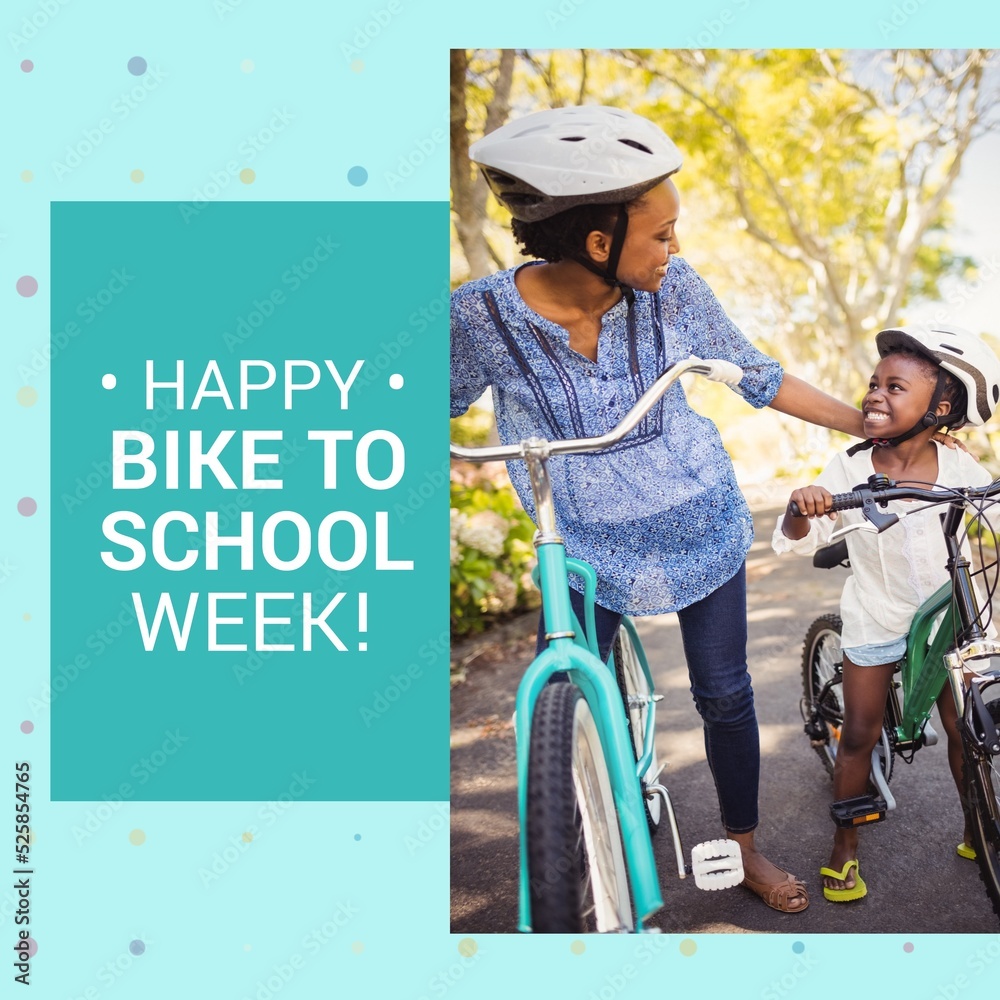快乐的非裔美国人母女骑自行车，快乐的自行车上学周短信