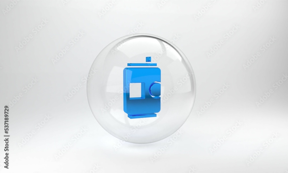 蓝色啤酒罐图标隔离在灰色背景上。玻璃圈按钮。3D渲染图